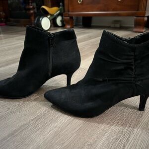 Elegant Black Ankle Boots